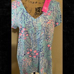 Lilly Pulitzer Etta V-Neck blue ibisa now you see me T-Shirt